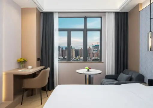 高级放映室【极光电视会员，畅享无限制观看 | 零压力床垫 | 窗外美景】